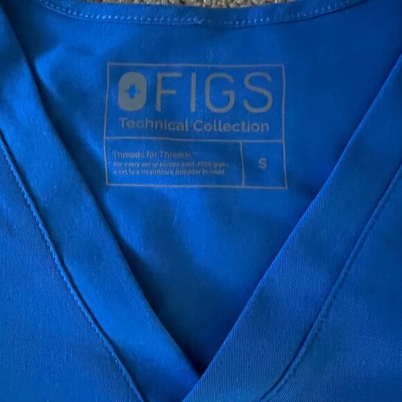 Figs blue scrubs top size S - Picture 6 of 6